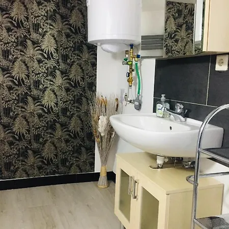 Monteurwohnung, 2 Zimmer, Kueche,bad Апартаменты *