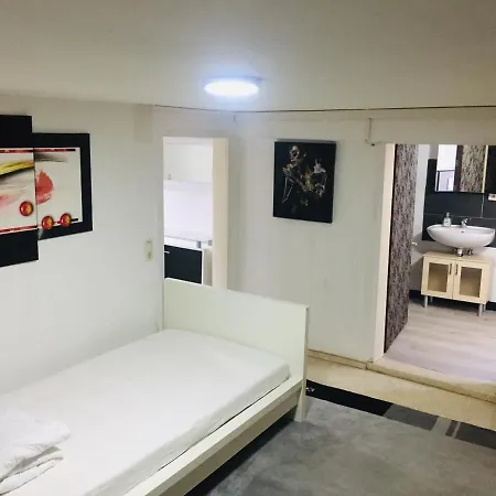 Апартаменты Monteurwohnung, 2 Zimmer, Kueche,bad